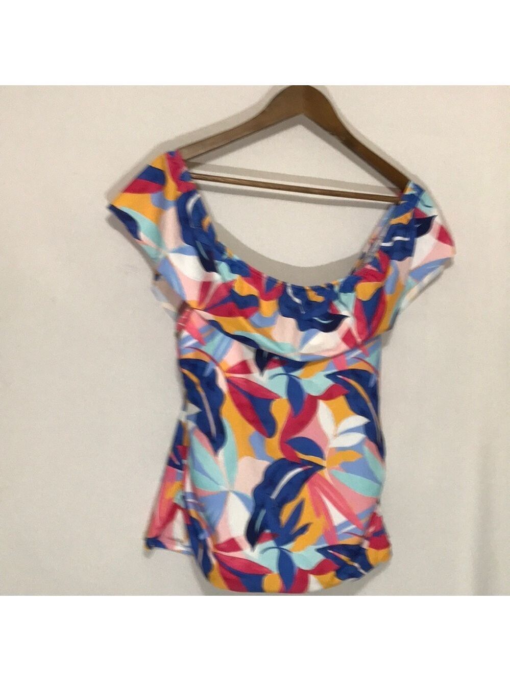 Crown & Ivy Women's Tropical Print Tankini Swim Top in Multicolor Large